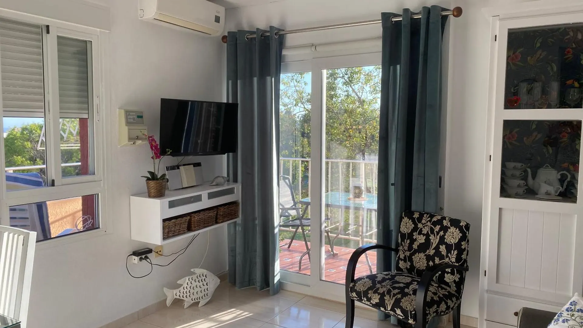 شقة Minerva Seaview بينالماذينا