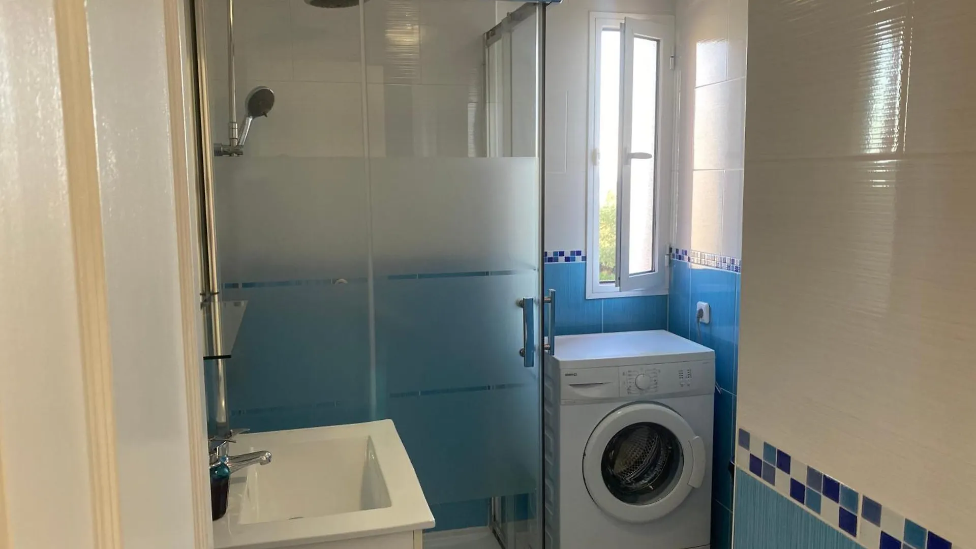 شقة Minerva Seaview بينالماذينا